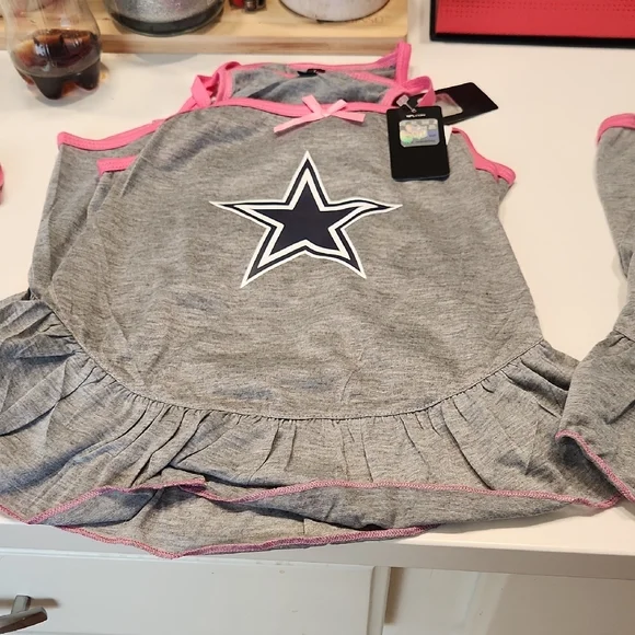 Pet Cowboys 4/$10 - Picture 2 of 8